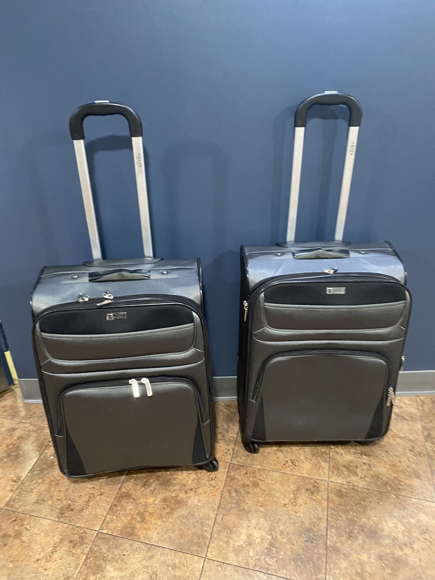 2 LUGGES  PERFECT  CONDITION