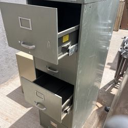 4 Row Filing Cabinet 