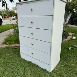 White Dresser 5-Drawer Chest