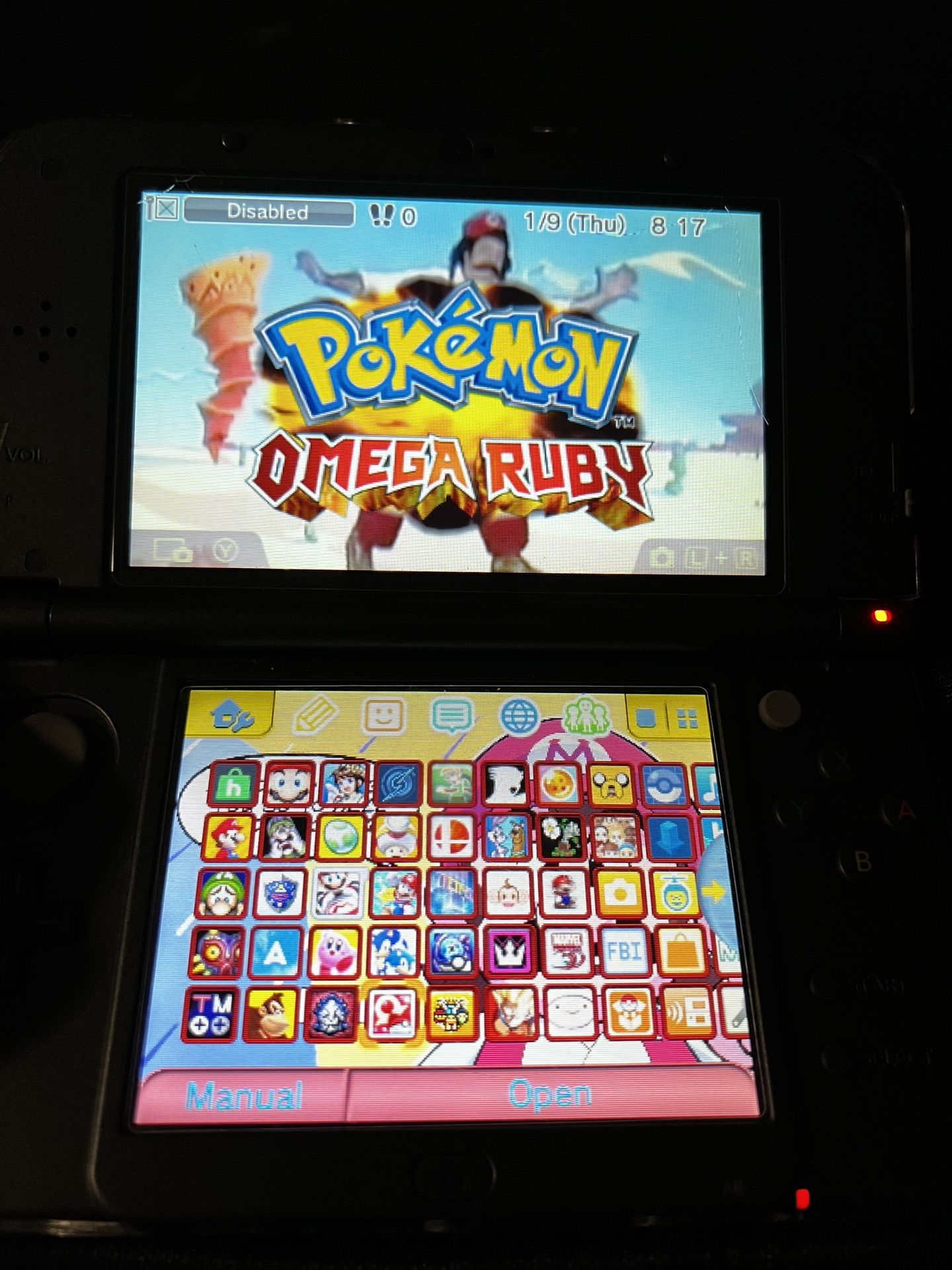 Modded 3ds W/ Carrying Case And More