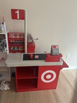 Play Target Checkout Stand