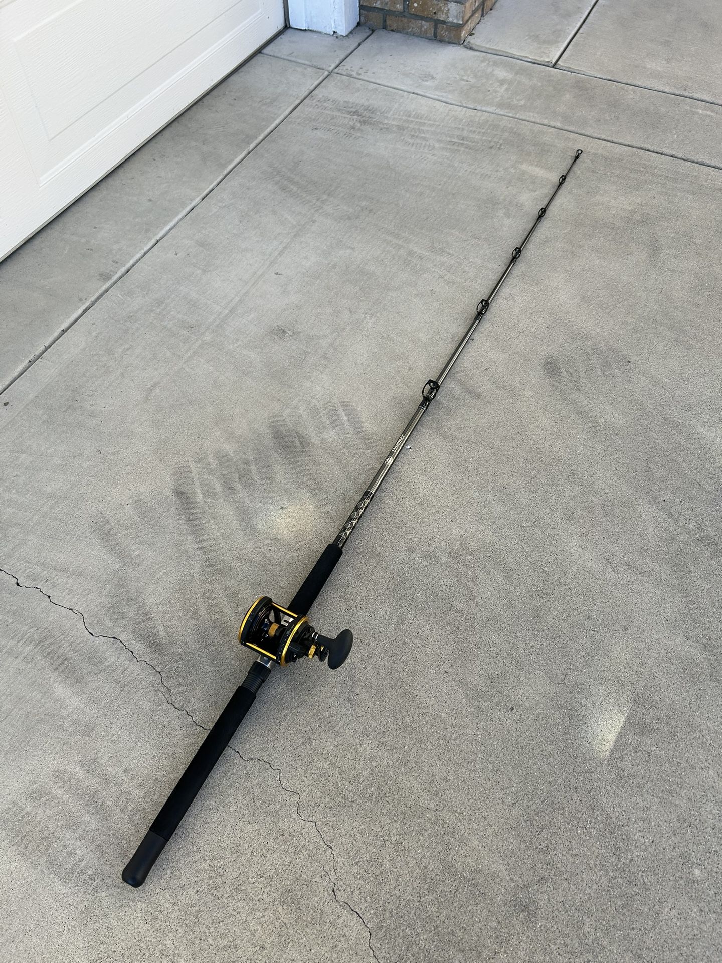 Penn Squall Deep sea fishing rod and reel Combo