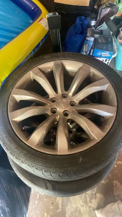 Chrysler 300 Rims 245/45/20