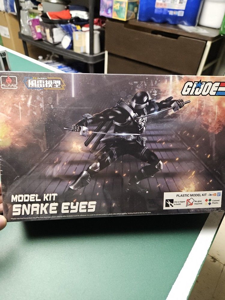 New Sealed GIJoe Snake Eyes Model Kit NO GLUE or Painting Needed!!