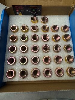 Lug nuts 9/16-18, 32 piece