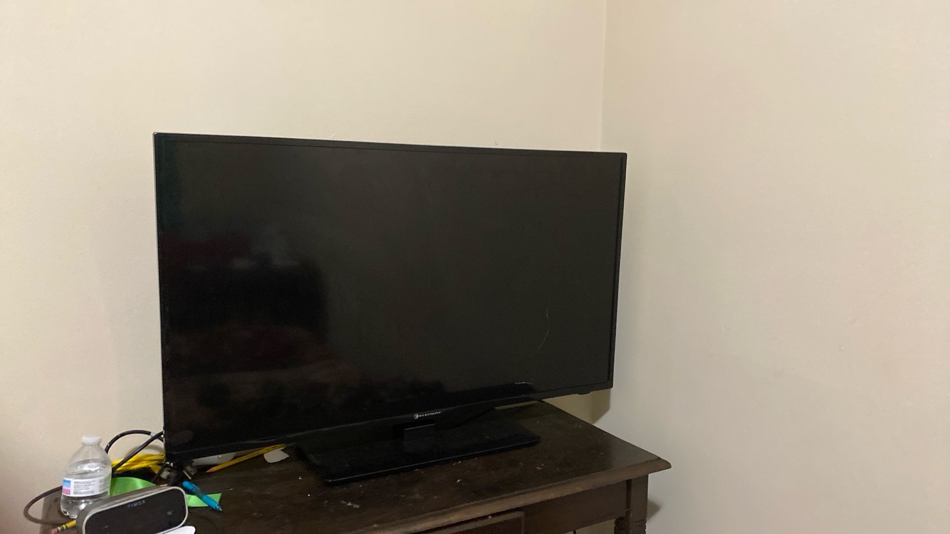 Samsung 40" LED Smart TV - Great Condition LG 42” Flat Screen TV – Works Perfectly Vizio 50” HD Smart TV – Clean & Ready to Use