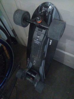 Electric skateboard