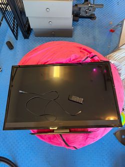 VIZIO 47 inch TV with Remote SEND OFFERS