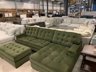 Caspian Sectional Couch W Chaise Color Options Fast Delivery Only $39 Down Payment 👉 PLEASE ASK FOR JON GREEN WHEN YOU ARRIVE!