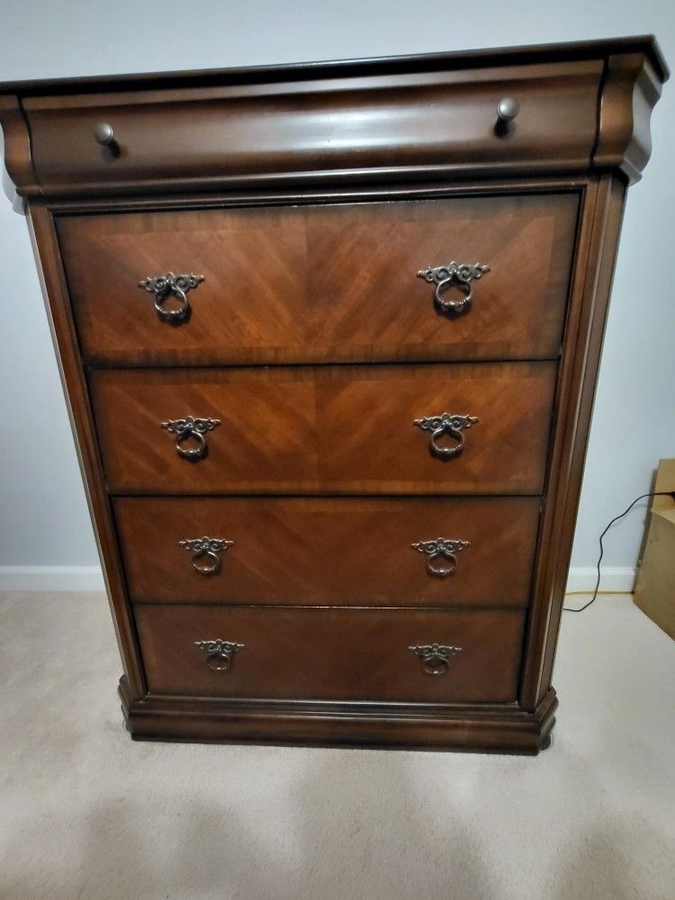 Wooden Dresser With Matching End Tables
