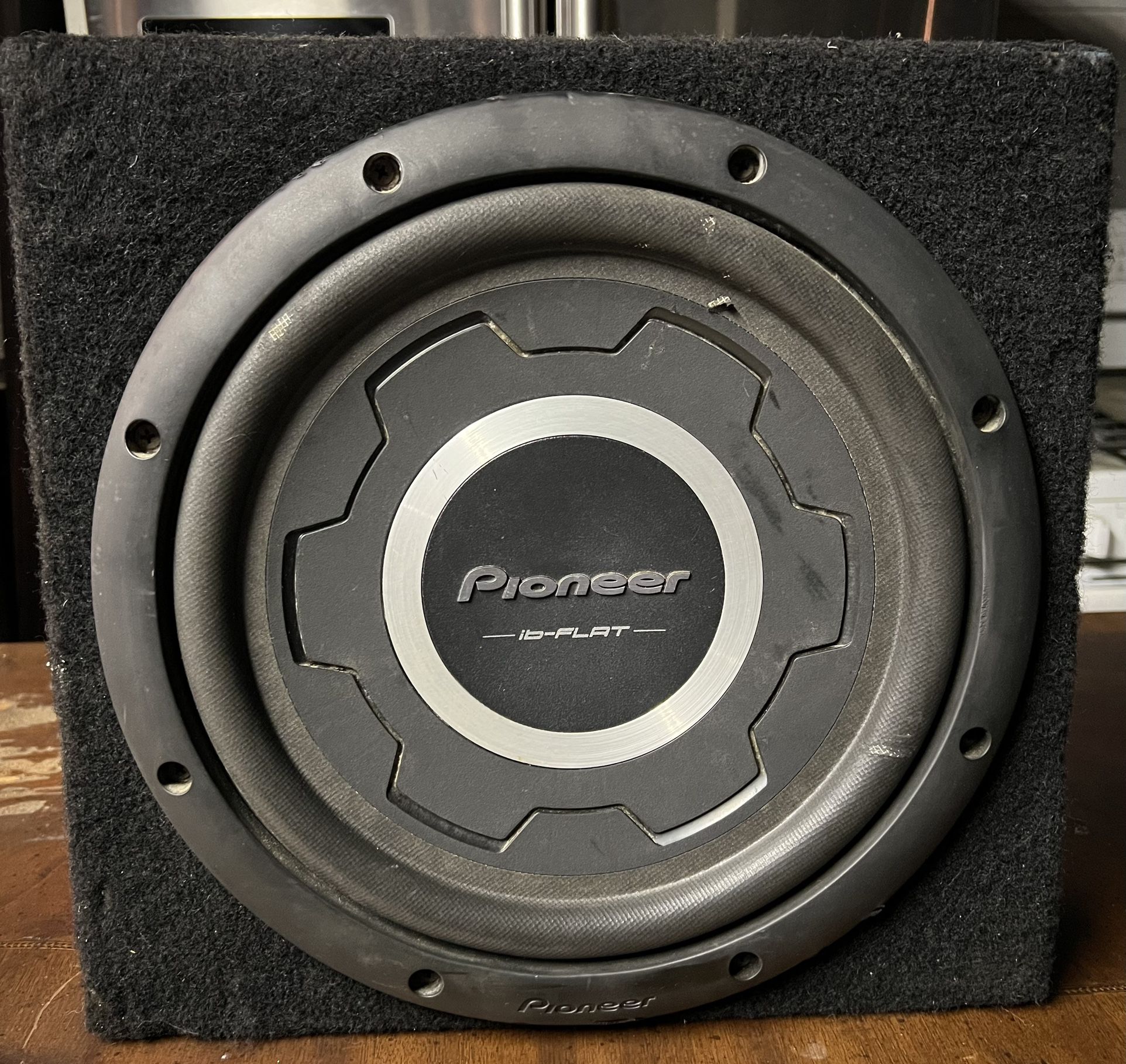 Speaker Size 12 Pioneer Subwoofer 