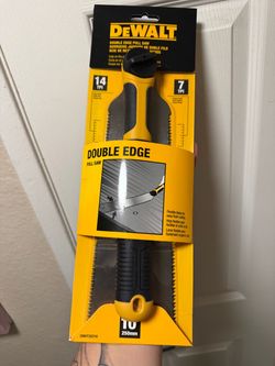 Saw dewalt tool