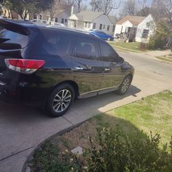 2014 Nissan Pathfinder