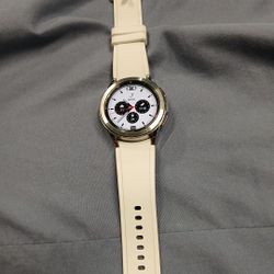 Samsung Galaxy Watch 4 Classic (White Band)
