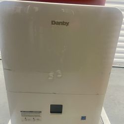 Danby 50-Pint Dehumidifier with Pump (DDR050BJPWDB-ME)