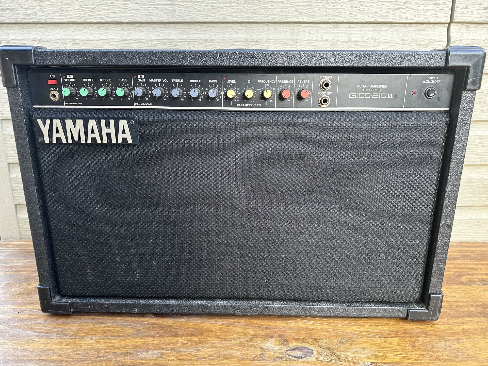Yamaha G100-200-III Guitar Amplifier