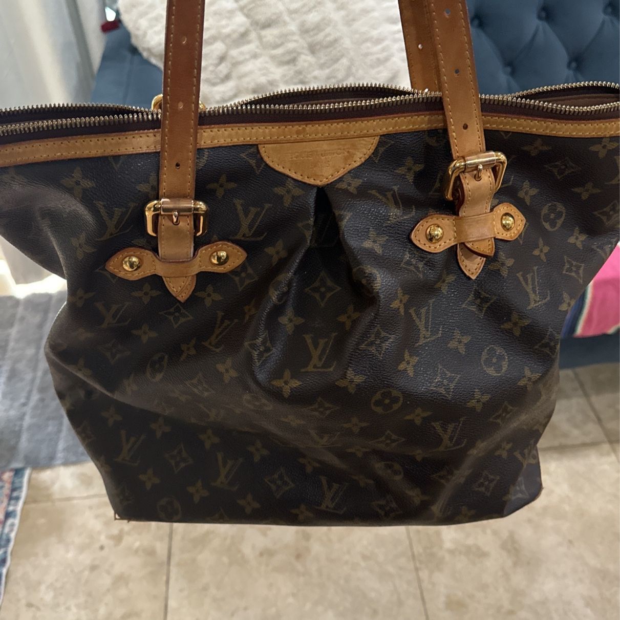 Louis Vuitton Purse