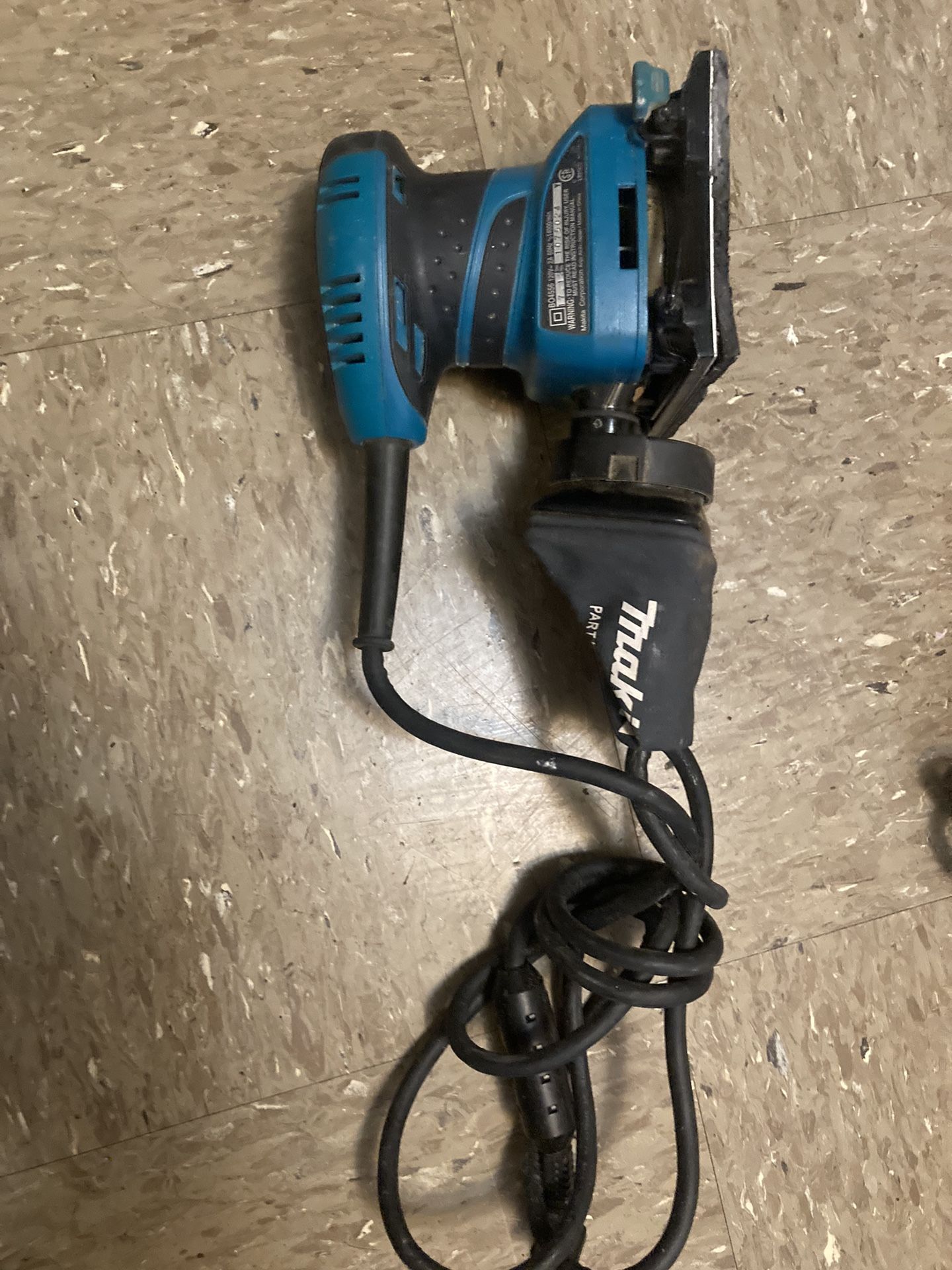 Makita Palm Sander 40$