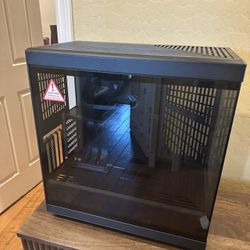 HYTE Computer Case 