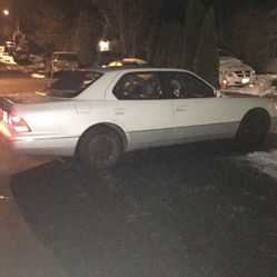 1995 Lexus LS 400
