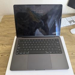 Mac Book Pro M4