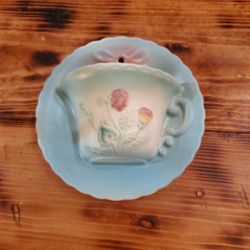 Hull Teacup Wall Pocket