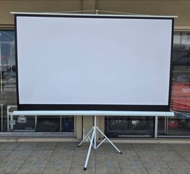 100 inch Projector screen with tripod
