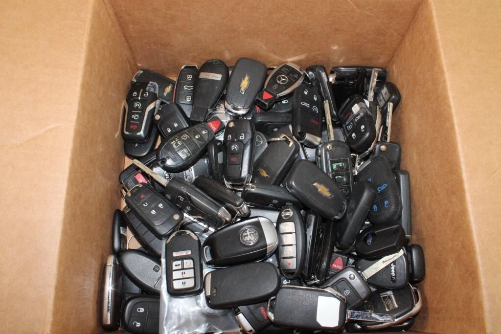 Car key fobs for all makes and models Toyota key fob Nissan key fob Range Rover key fob Audi key fob Mercedes Benz key fob Volvo key BMW key Dodge key