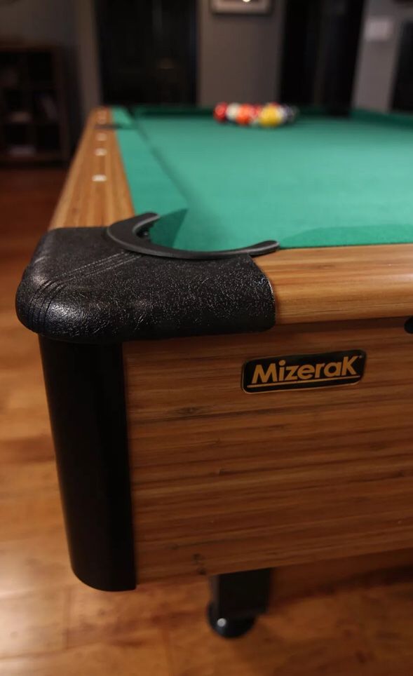 6ft Billiards Table