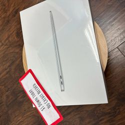 Apple MacBook Air 13 Inch M1 Chip-PAYMENTS AVAILABLE-$1 Down Today 