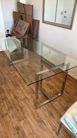 Glass table 6ft long 3 ft wide