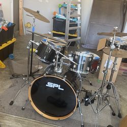 Drum set for sale