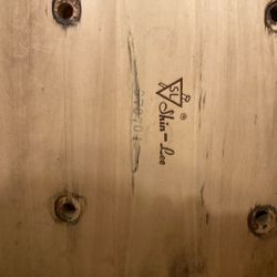 Shin Lee Oak Dining Table - Just Needs A Clear Coat