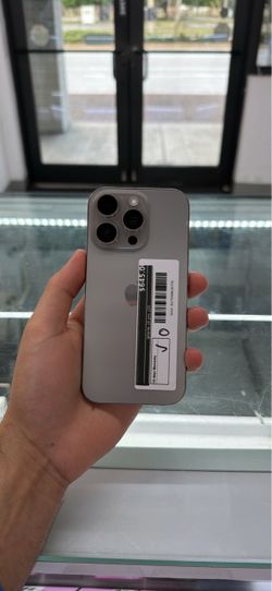 iPhone 16 Pro 128 GB (Unlocked)
