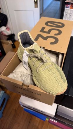 Yeezy 350 size 11 obo