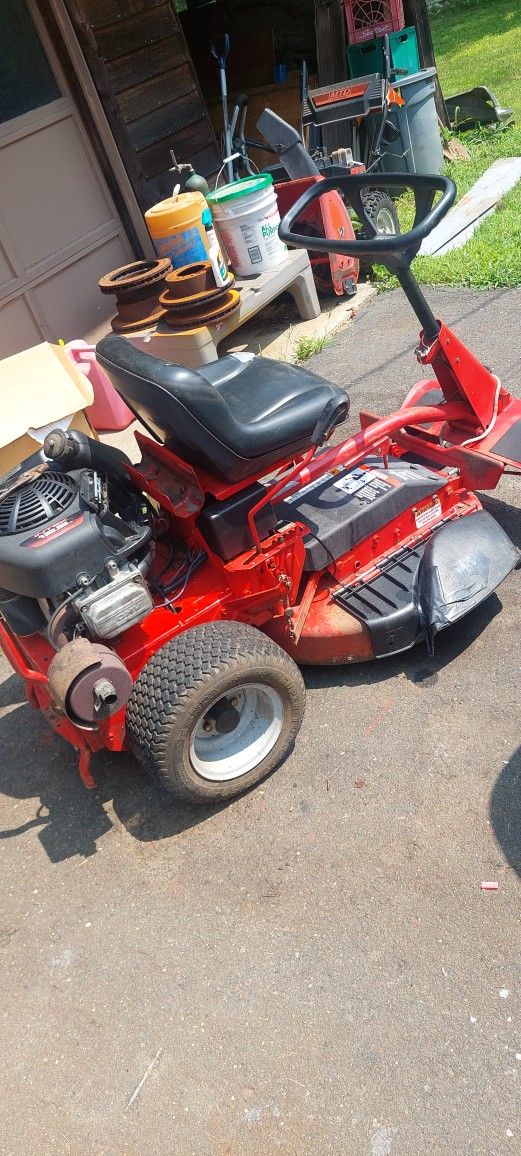 28" Snapper Riding Mower