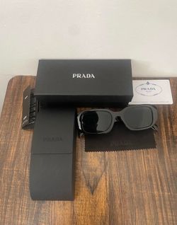 prada sunglasses(new)