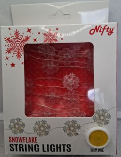 Snowflake String Lights – Nifty – Holiday Décor