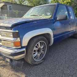 1998 Chevrolet Silverado 1500 5.7L Vortec For Parts Only