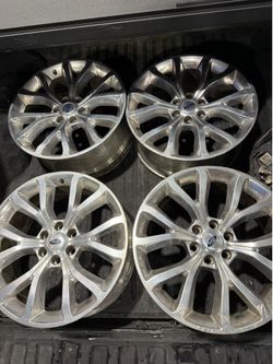 Ford expedition f150 limited wheels OEM 22”