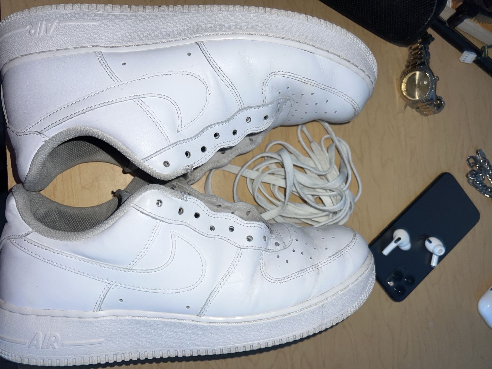 air forces 1s low