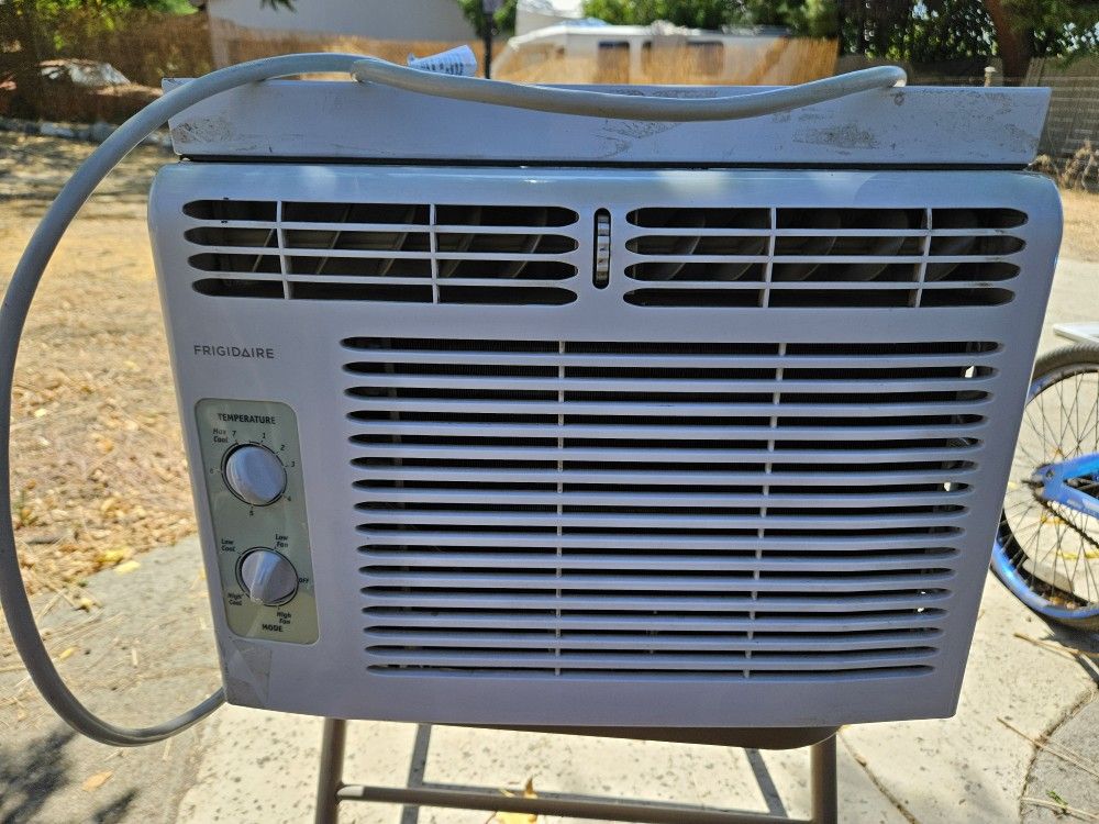 Frigidaire Window Room AC