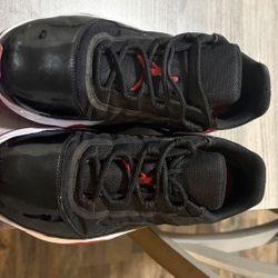 Jordan 11 Bred CMFT Low Tops