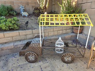 Garden truck flower bed car decor