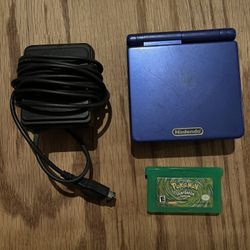Nintendo Gameboy Advance SP / Pokémon Leaf Green
