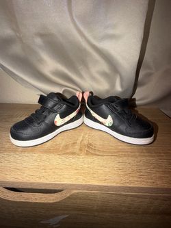 Boy shoes 6C NIKE