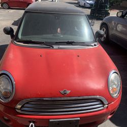 2007 Mini Cooper Parting Out 