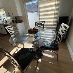 Glass Kitchen Table/chairs 