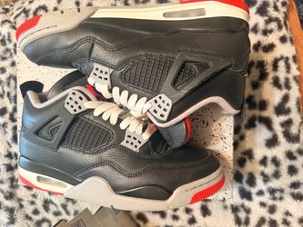 Bred Jordan 4 size 8