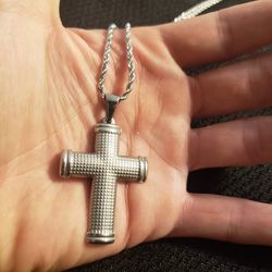 316L STAINLESS STEEL PENDANTS W/ NECKLACE - NEVER FADES!